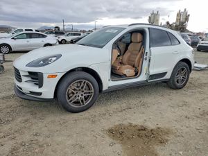 Porsche Macan 2.0L 4 2021