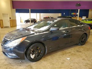 Hyundai Sonata GLS 2.4L 4 2013