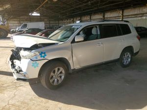 Toyota Highlander BASE 3.5L 6 2013