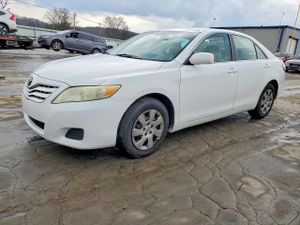 Toyota Camry BASE 2.5L 4 2011