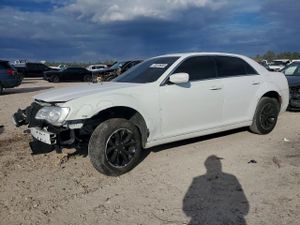 Chrysler 300 LIMITED 3.6L 6 2015