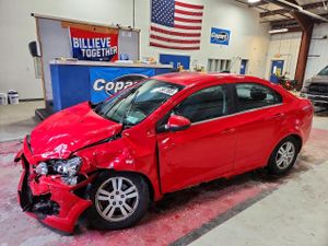 Chevrolet Aveo (Sonic) LT 1.8L 4 2015