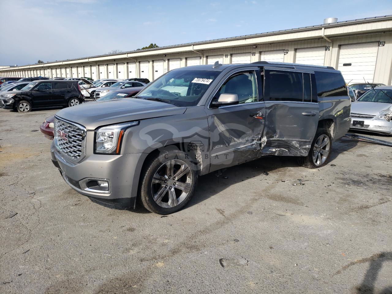 GMC Yukon DENALI 6.2L  8 2019