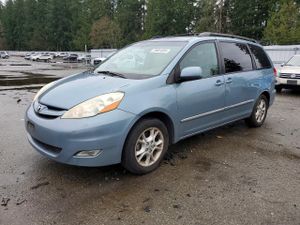 Toyota Sienna XLE 3.3L 6 2006