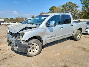 Nissan Titan XE 5.6L 8 2005