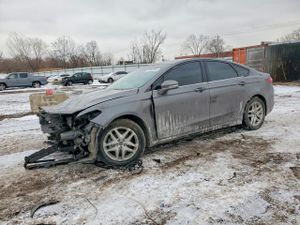 Ford Fusion SE 2.5L 4 2013
