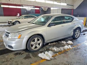 Dodge Avenger SE 2.4L 4 2012