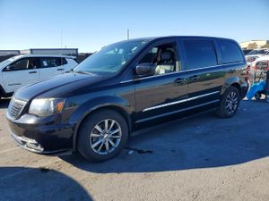 Chrysler Town & Country S 3.6L 6 2015