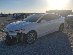 Ford Fusion SE 2.5L 4 2013
