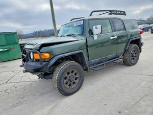Toyota FJ Cruiser 4.0L 6 2013
