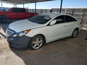 Hyundai Sonata GLS 2.4L 4 2012