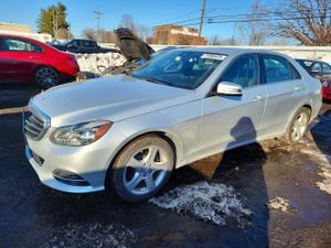 Mercedes-Benz E 350 4MATIC 3.5L 6 2014