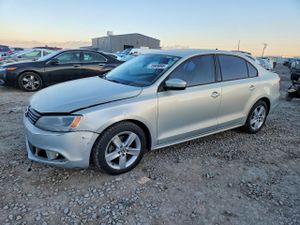 Volkswagen Jetta TDI 2.0L 4 2012