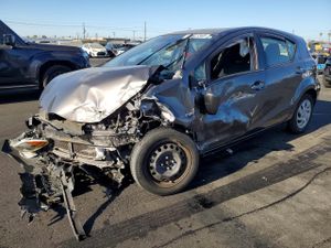 Toyota Prius 1.5L 4 2015