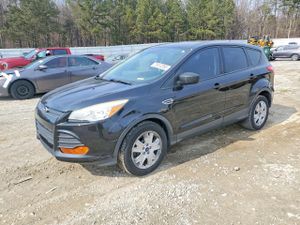 Ford Escape S 2.5L 4 2015