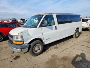 Chevrolet Express 6.0L 8 2005