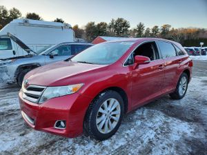 Toyota Venza LE 2.7L 4 2013