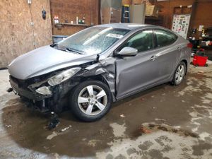 Hyundai Elantra GLS 1.8L 4 2013