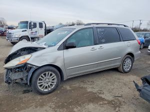 Toyota Sienna XLE 3.5L 6 2009