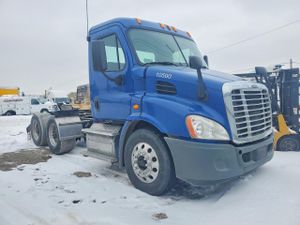 Freightliner Cascadia 12.8L 6 2015