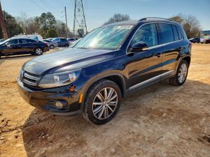 Volkswagen Tiguan S 2.0L 4 2013