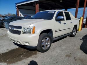 Chevrolet Avalanche LTZ 5.3L 8 2011