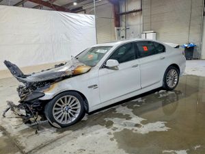 BMW 5 Series XI 3.0L 6 2011