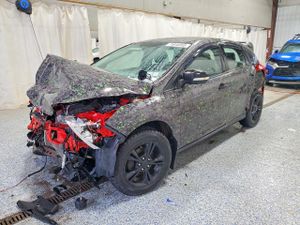 Ford Focus SE 2.0L 4 2013