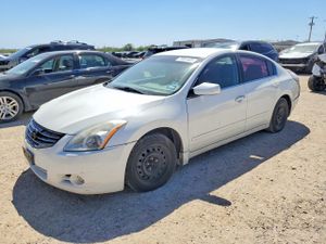 Nissan Altima 2.5L 4 2012