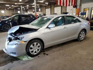 Toyota Camry BASE 2.5L 4 2011
