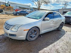 Ford Fusion SE 2.5L 4 2010