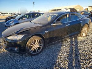 Tesla Model S 2013