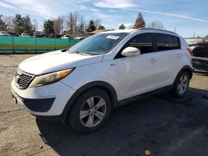 Kia Sportage LX 2.4L 4 2011