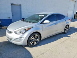 Hyundai Elantra SE 1.8L 4 2015