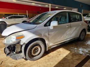Nissan Versa S 1.8L 4 2009