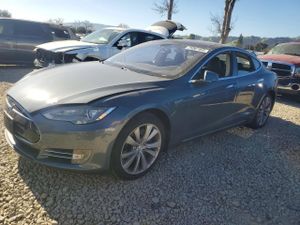 Tesla Model S 2014