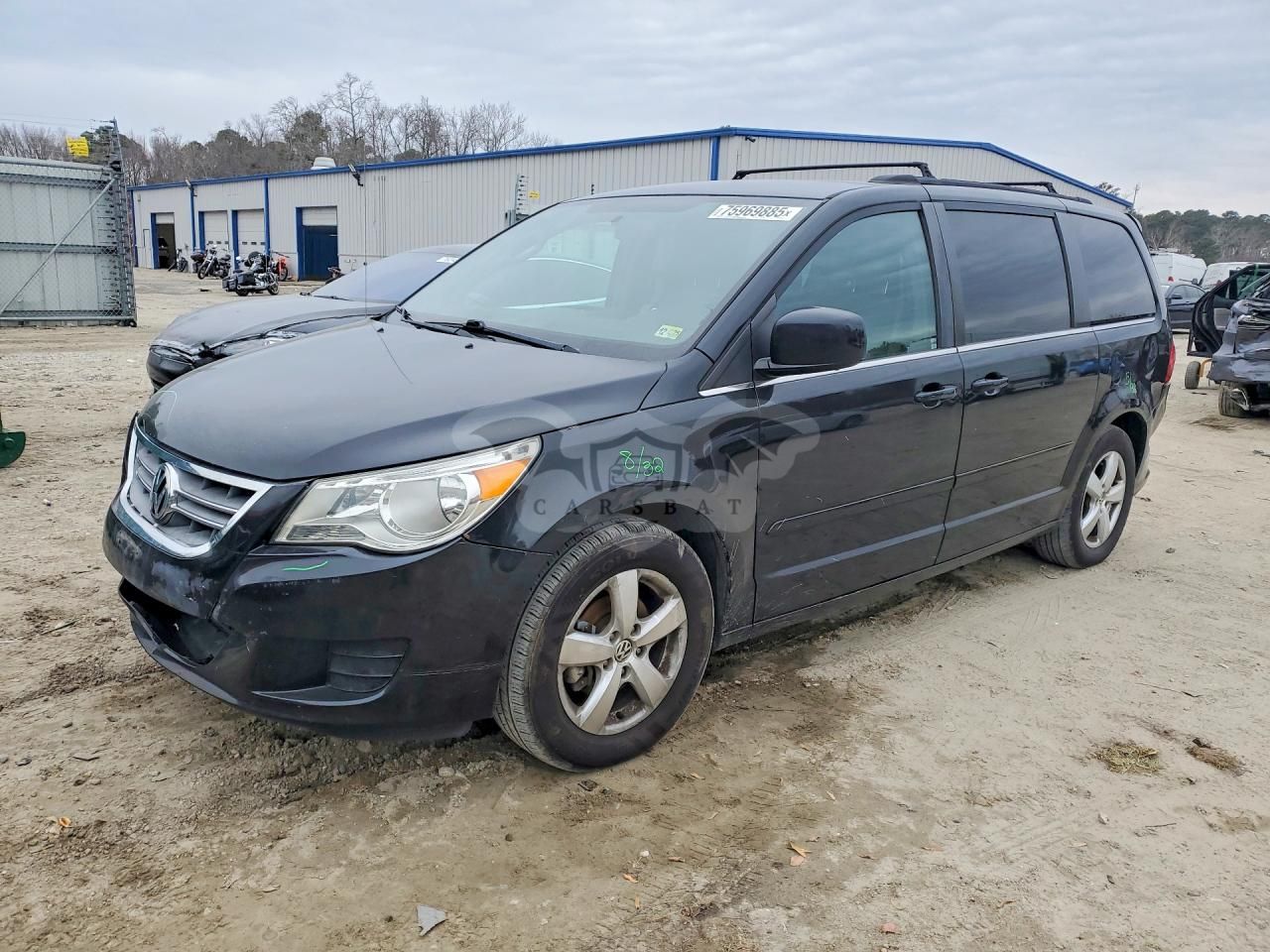 Volkswagen Routan SE 3.6L 6 2011