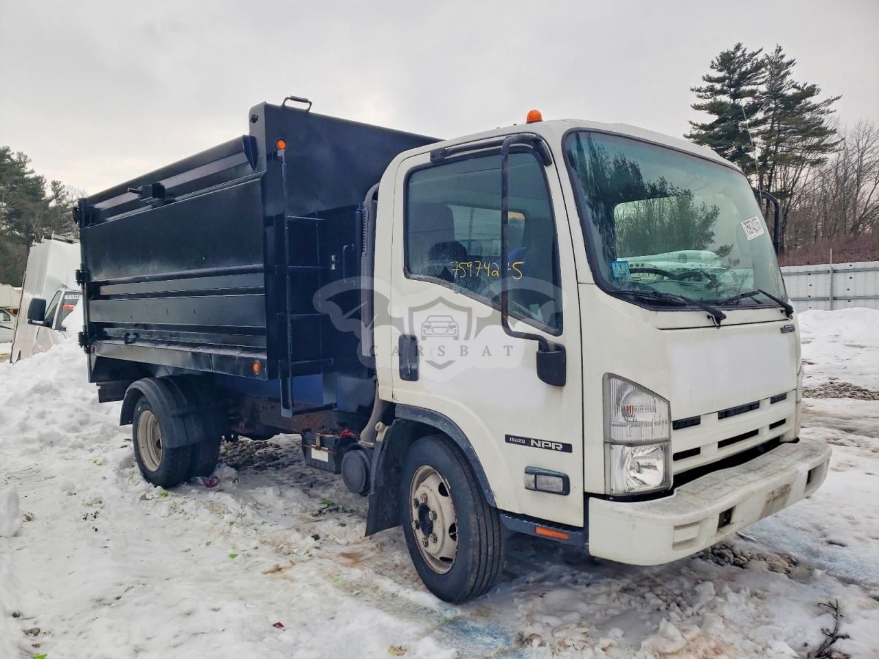 Isuzu NPR 6.0L 8 2015