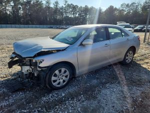 Toyota Camry BASE 2.5L 4 2011