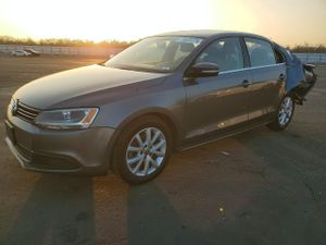 Volkswagen Jetta SE 2.5L 5 2013