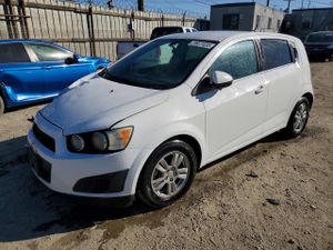 Chevrolet Aveo (Sonic) LT 1.8L 4 2014
