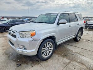 Toyota 4Runner SR5 4.0L 6 2011