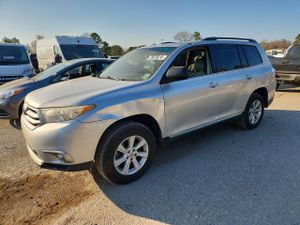 Toyota Highlander BASE 3.5L 6 2011