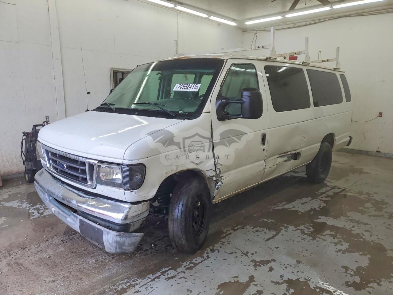 Ford Econoline E350 SUPER DUTY WAGON 6.8L 10 2003