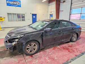 Hyundai Sonata GLS 2.4L 4 2013