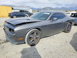 Dodge Challenger 3.6L 6 2011