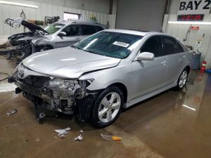 Toyota Camry BASE 2.5L 4 2011