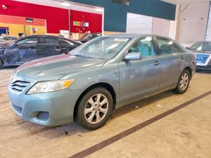 Toyota Camry BASE 2.5L 4 2011