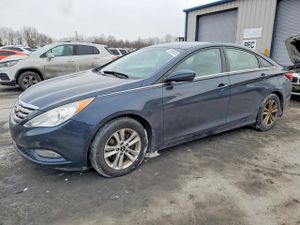 Hyundai Sonata GLS 2.4L 4 2013