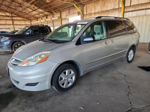 Toyota Sienna CE 3.3L 6 2006